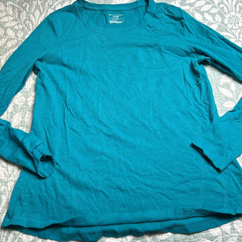 Women’s Athletic Tops - Picture 5 of 7